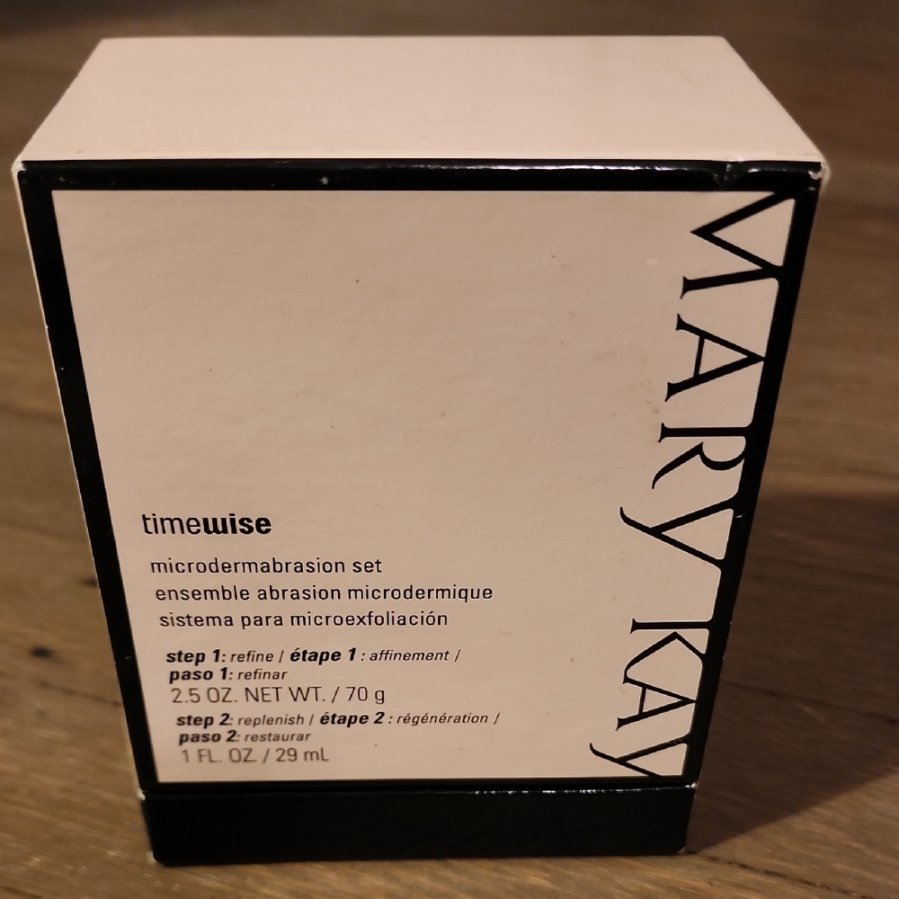 Mary Kay Timewise Microdermabrasion Set.  NEW in Box